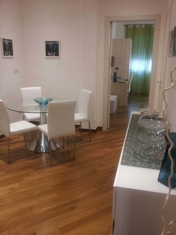 Bed and Breakfast Residenza Piazza Moro Bari Exterior foto