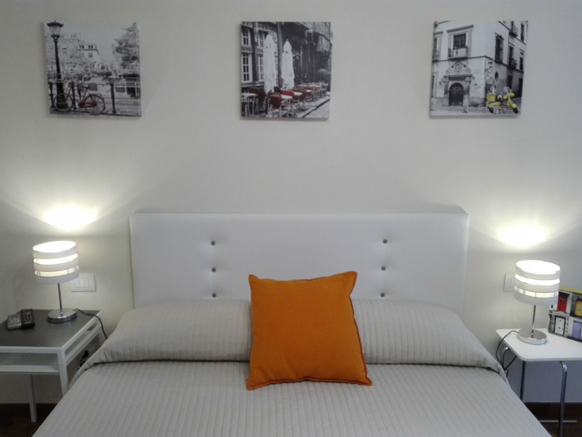 Bed and Breakfast Residenza Piazza Moro Bari Exterior foto